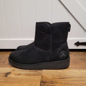 Payless Airwalk Women's Black Short Cozy Boot Size 8.5